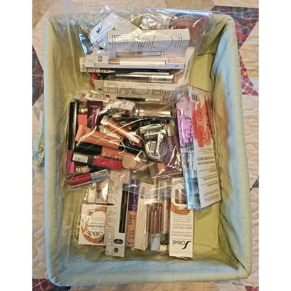 MAKEUP Bundle Lot of 10 Items MYSTERY Box NEW GIFT Stocking Stuffer